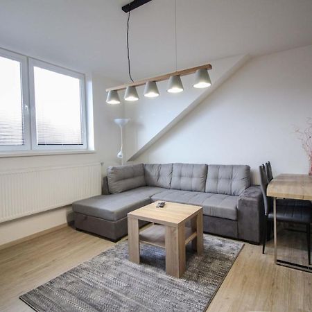 Apartman Pod Hrebienkom Apartment Veľky Slavkov Bagian luar foto