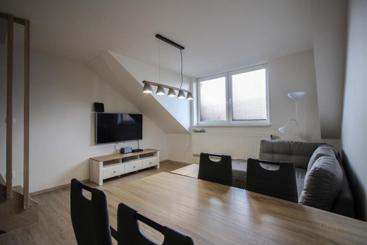 Apartman Pod Hrebienkom Apartment Veľky Slavkov Bagian luar foto