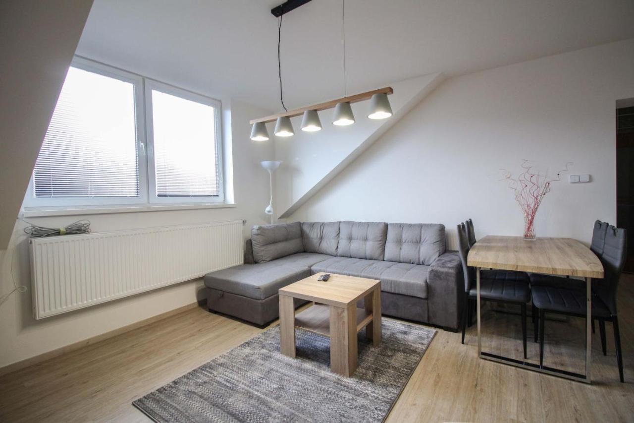 Apartman Pod Hrebienkom Apartment Veľky Slavkov Bagian luar foto